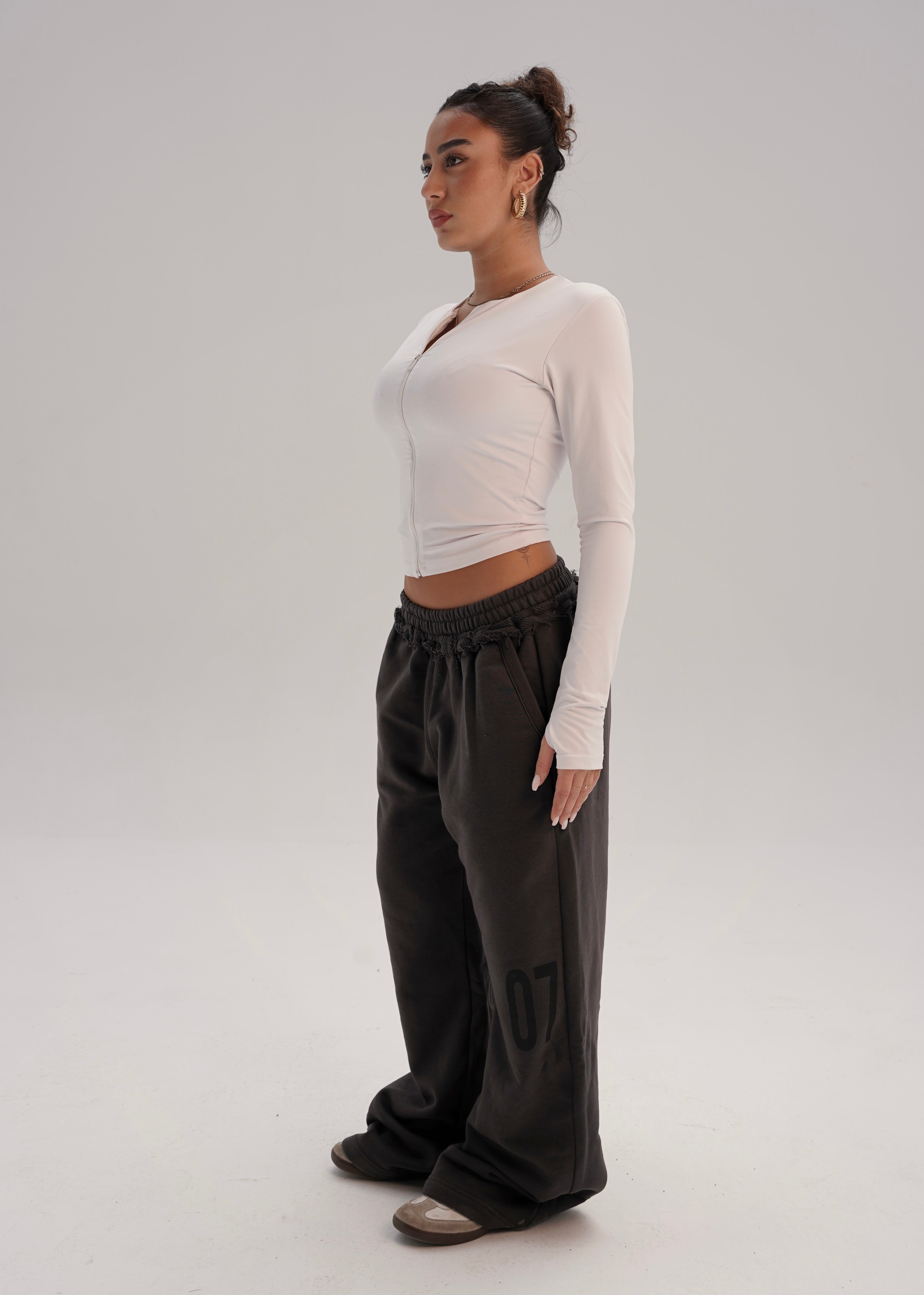 07 sweatpants