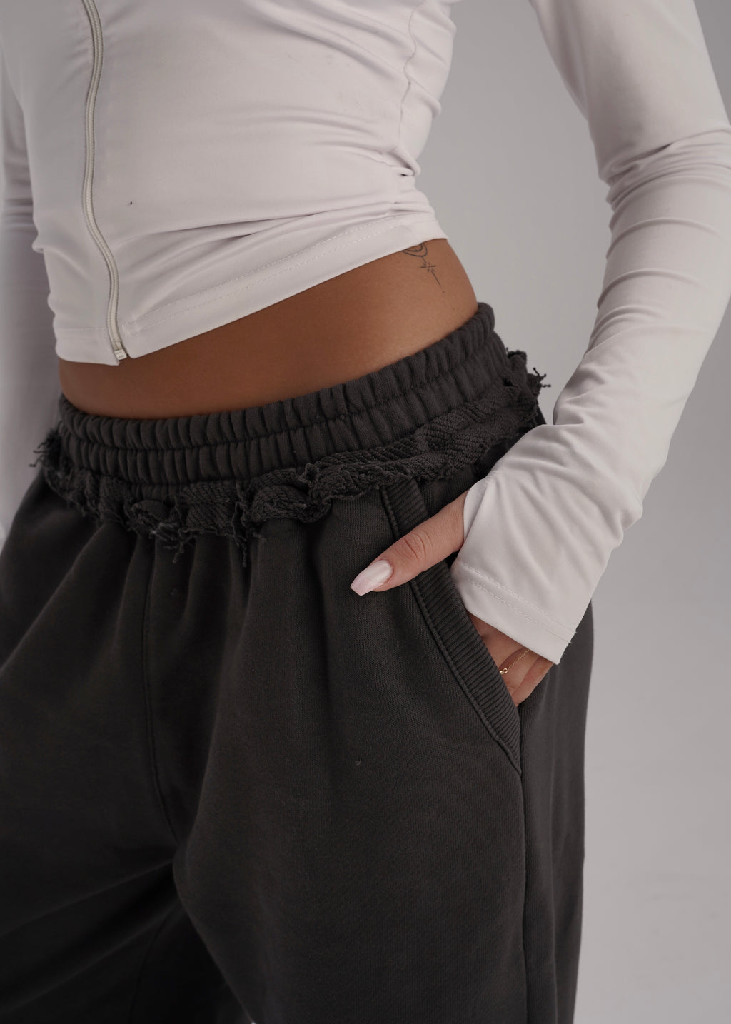 07 sweatpants